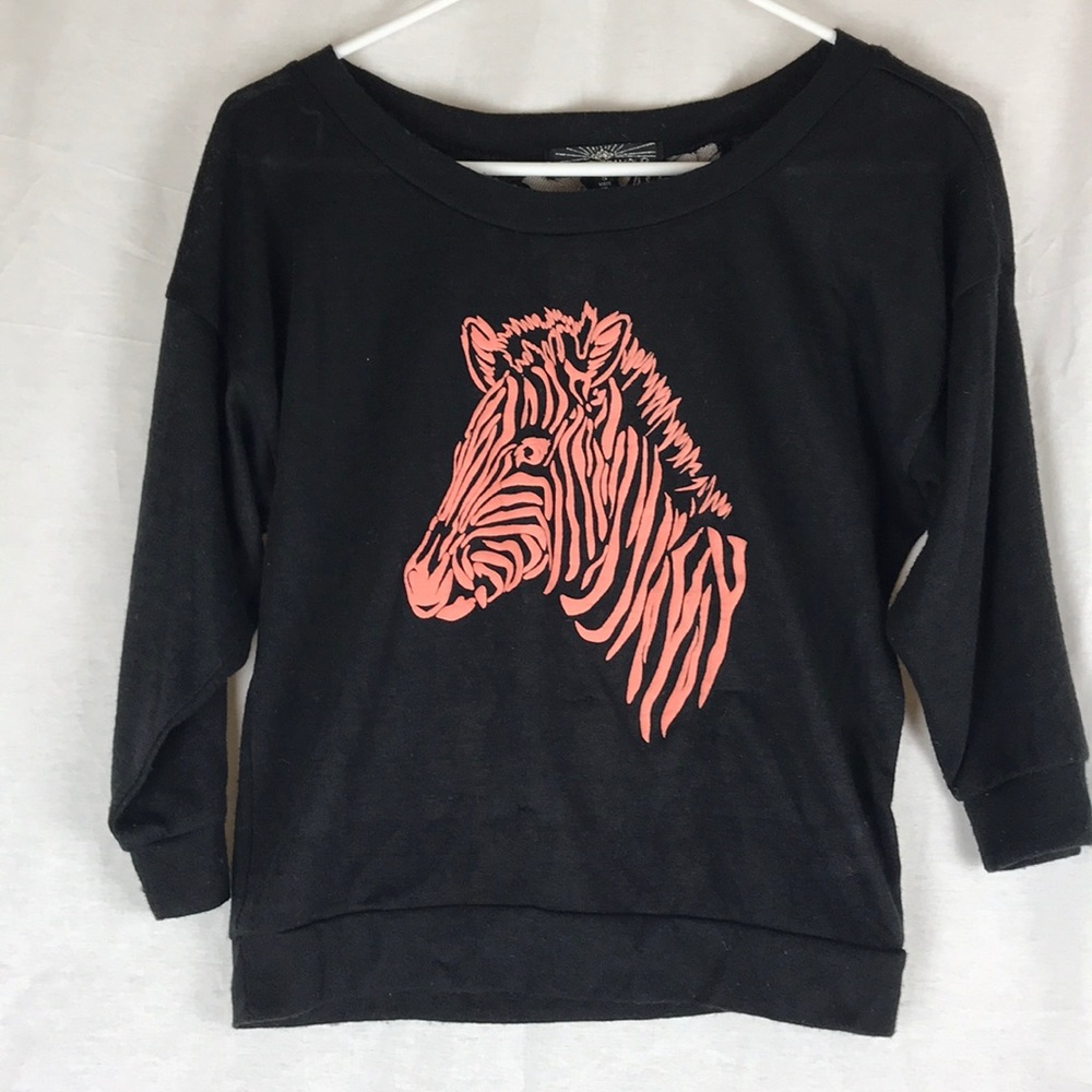 Almost Famous girls zebra 3/4 sleeve tee
